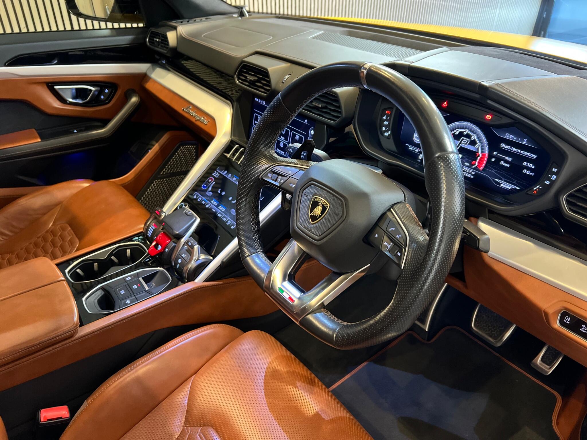 Lamborghini Urus
